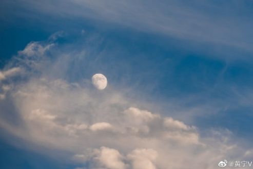 彩云追月、炫丽晚霞...西宁的天空真好看！