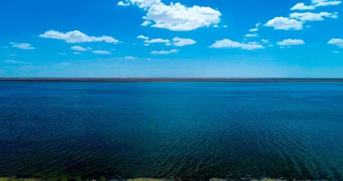 青海又一小众旅行地被发现，距离茶卡盐湖仅1小时，低调的让人心疼