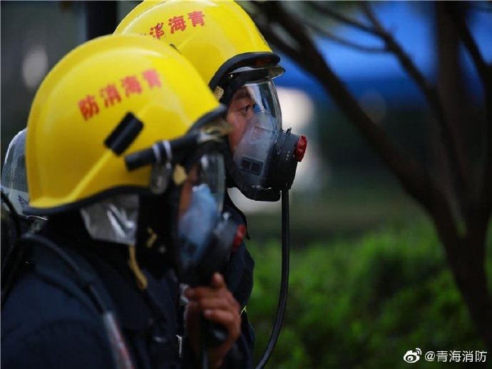 青海27名消防队员参加全国首届“火焰蓝”消防救援技术对抗比武