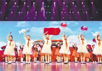 青海省各地开展系列活动纪念中国少年先锋队建队70周年