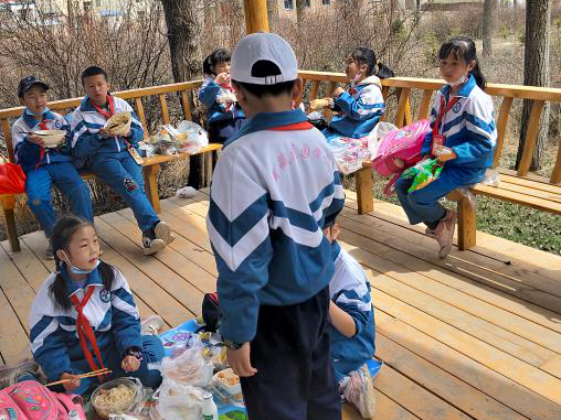 青山清我目 流水静我耳——西宁市青藏教育集团劳动教育之环保活动
