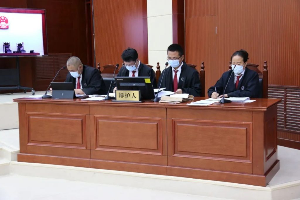 西宁市城东区人民法院公开审理被告人马某等三人妨害传染病防治一案