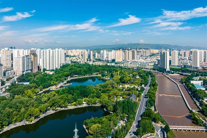西宁高标准建设新时代生态文明城市